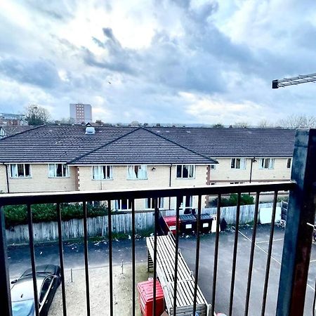 Holiday Flat In Central Slough Near To London Heathrow And Windsor With Free Car Park Ngoại thất bức ảnh